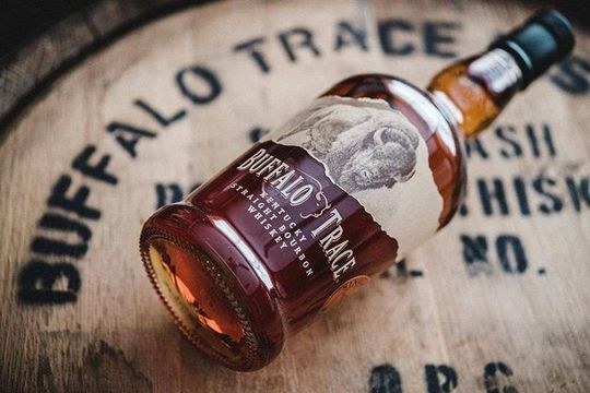 Buffalo Trace Kentucky Straight Bourbon Whiskey (750 ml